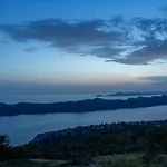 Ana * Dubravica (Dubrovnik)